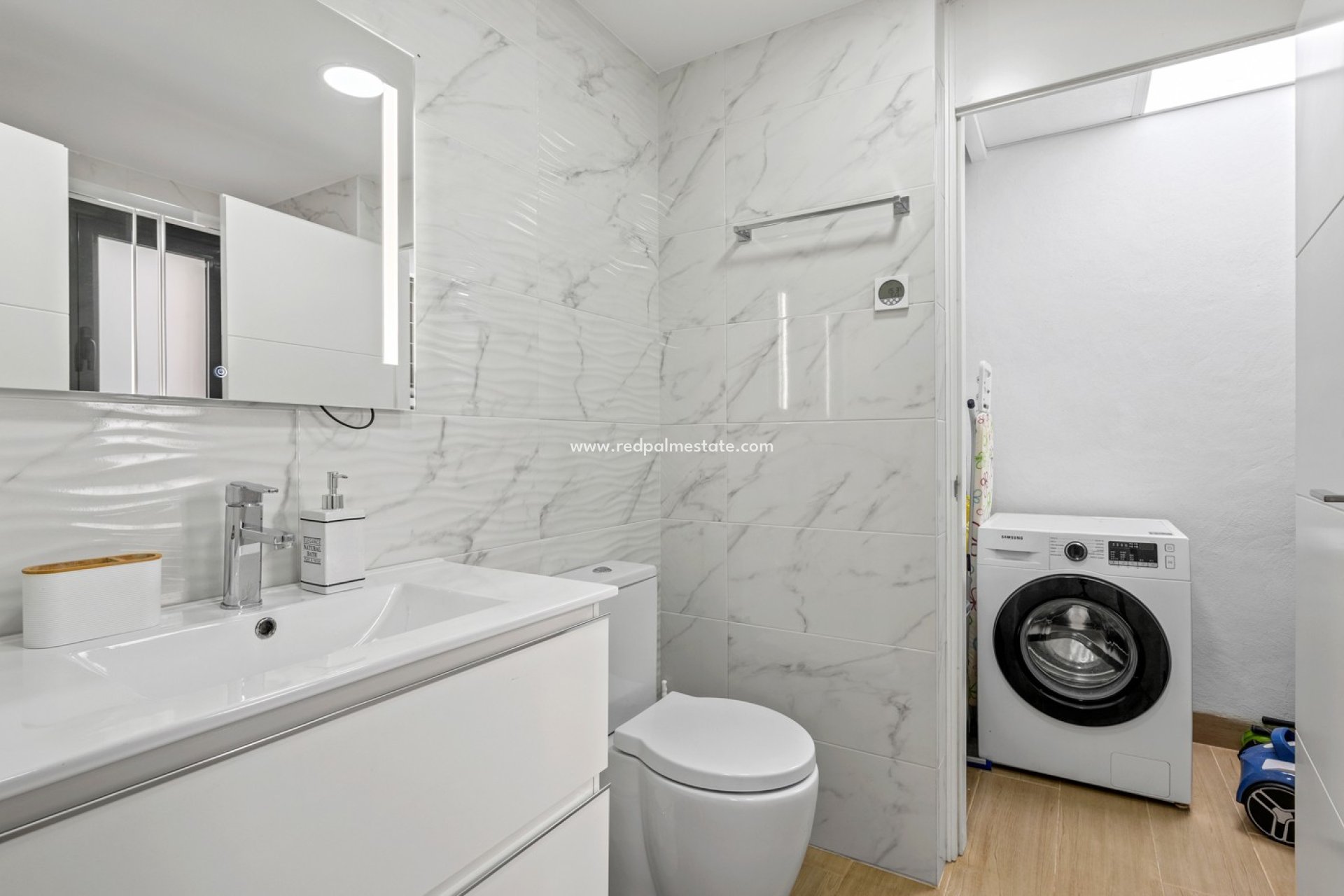 Resale - Apartment -
Orihuela Costa - Villamartín