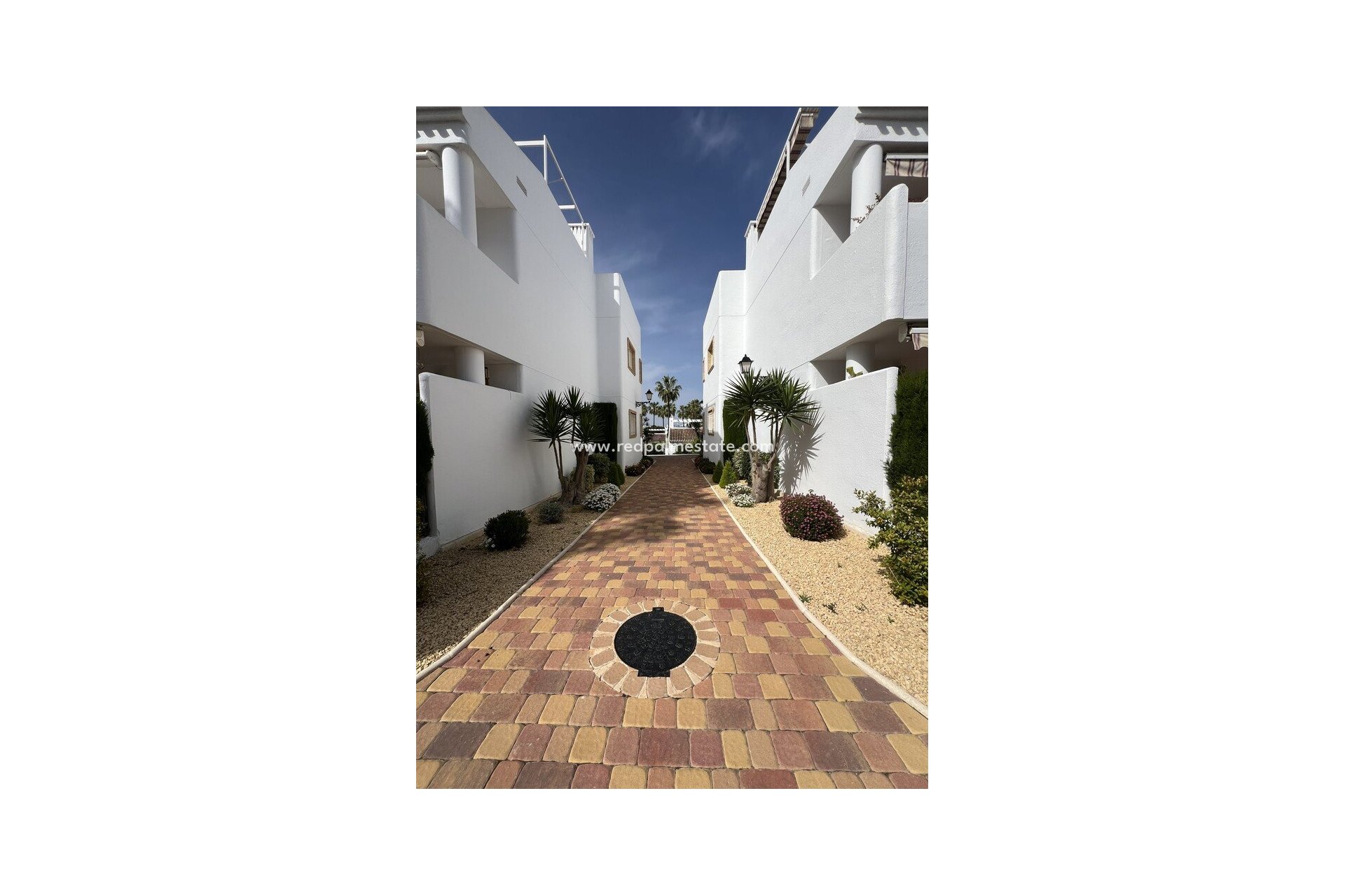 Resale - Apartment -
Orihuela Costa - Villamartín