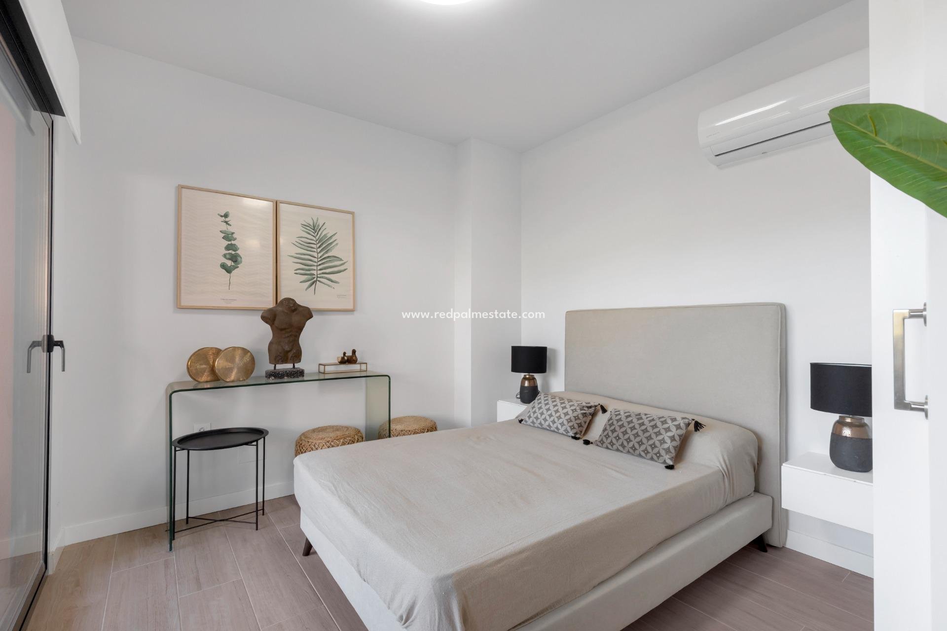 Resale - Apartment -
Orihuela Costa - Villamartín