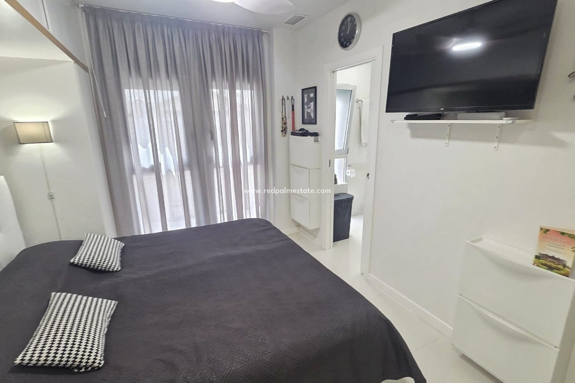 Resale - Apartment -
Orihuela Costa - Villamartín