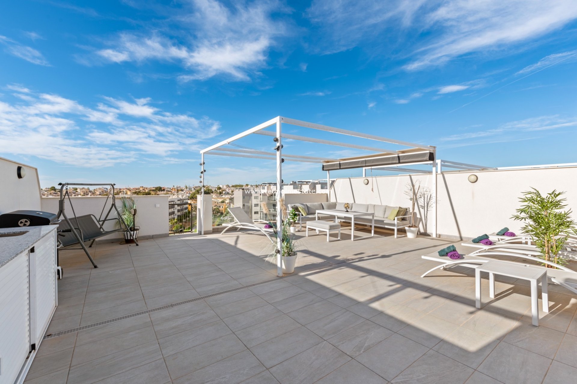 Resale - Apartment -
Orihuela Costa - Villamartín