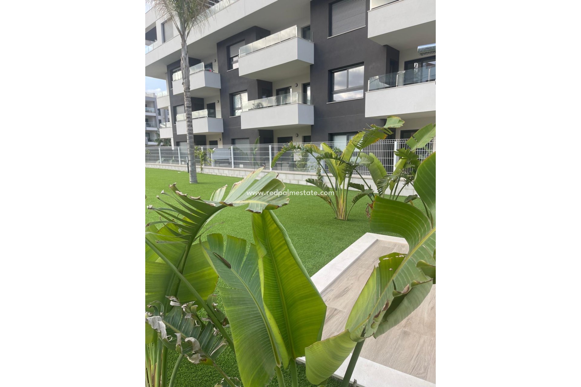 Resale - Apartment -
Orihuela Costa - Villamartín