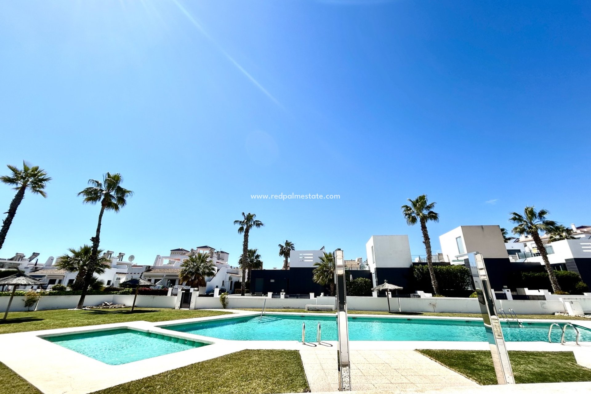 Resale - Apartment -
Orihuela Costa - Villamartín