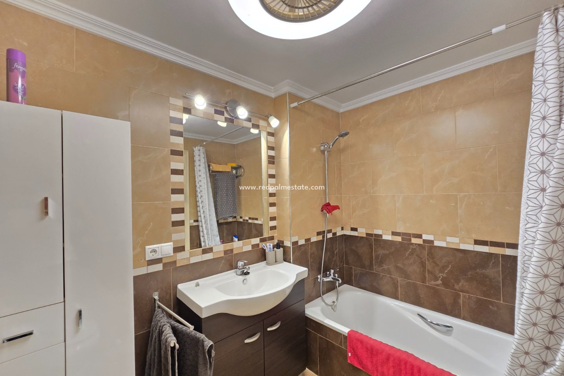 Resale - Apartment -
Orihuela Costa - Villamartín *