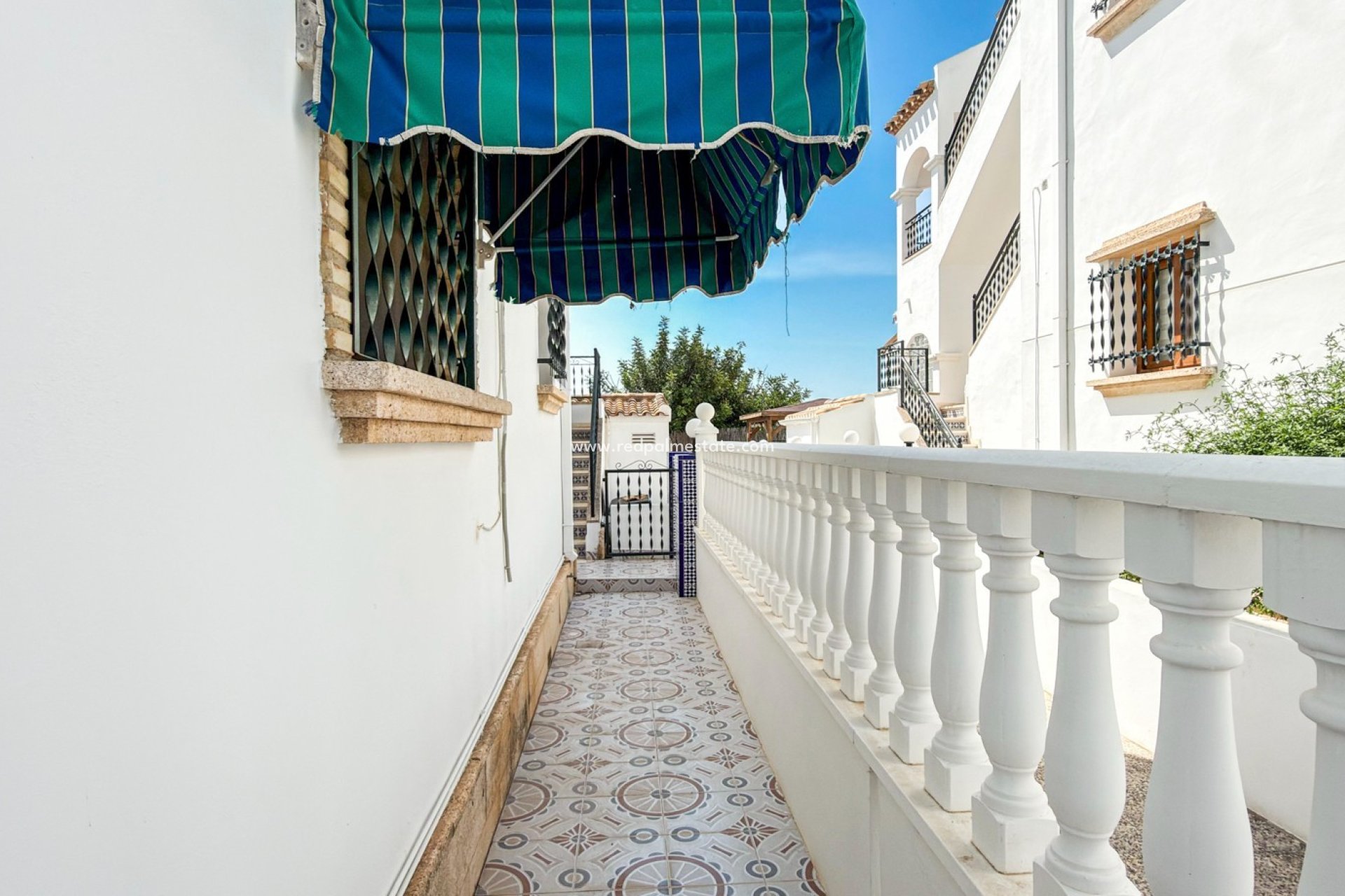 Resale - Apartment -
Orihuela Costa - Villamartín