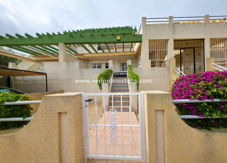 Resale - Apartment -
Orihuela Costa - Villamartín