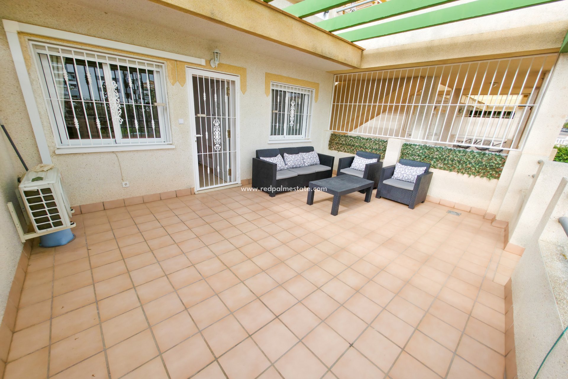 Resale - Apartment -
Orihuela Costa - Villamartín