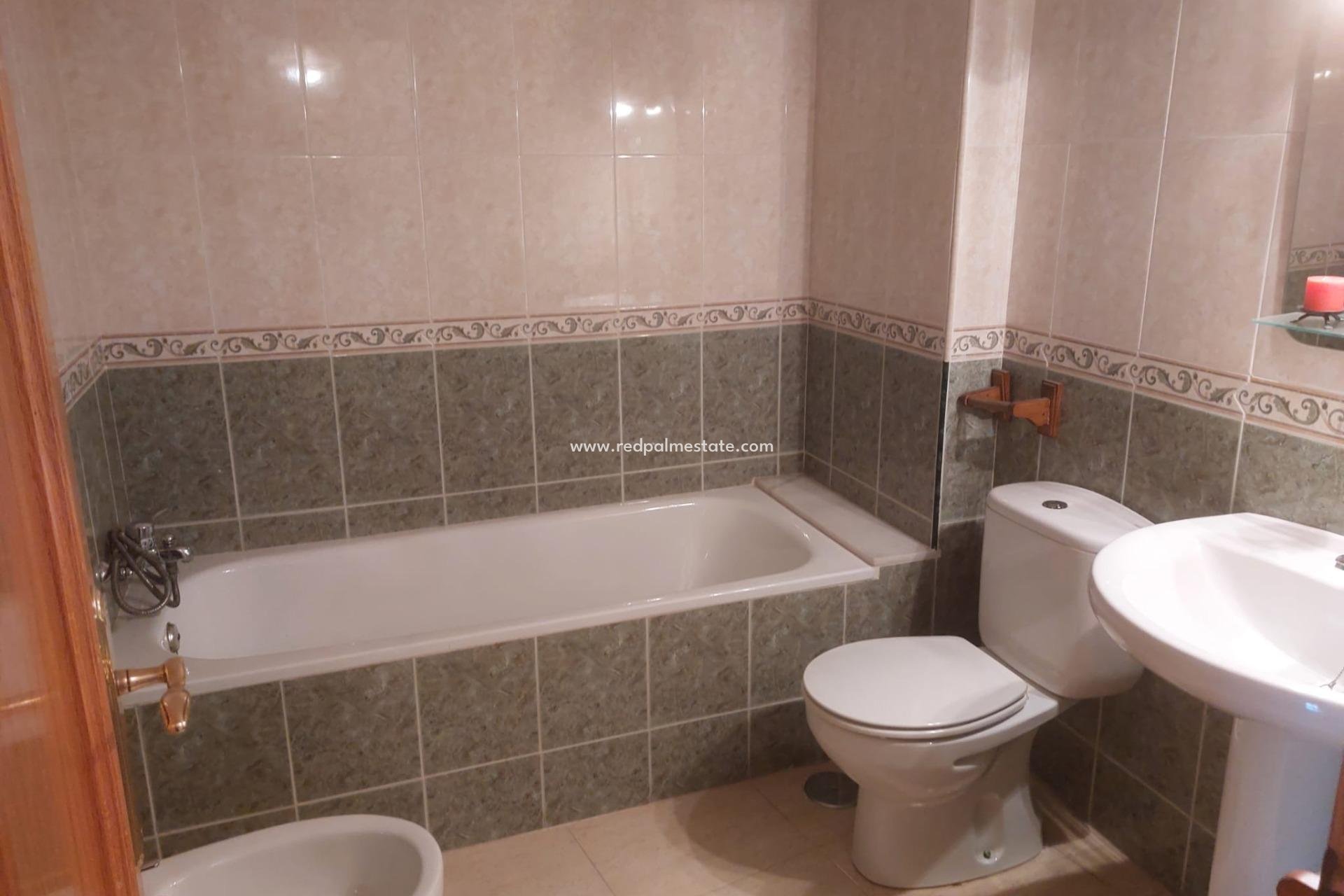 Resale - Apartment -
Orihuela Costa - Zona Centro