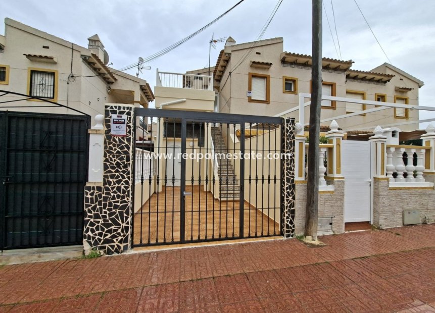 Resale - Apartment -
Orihuela Costa