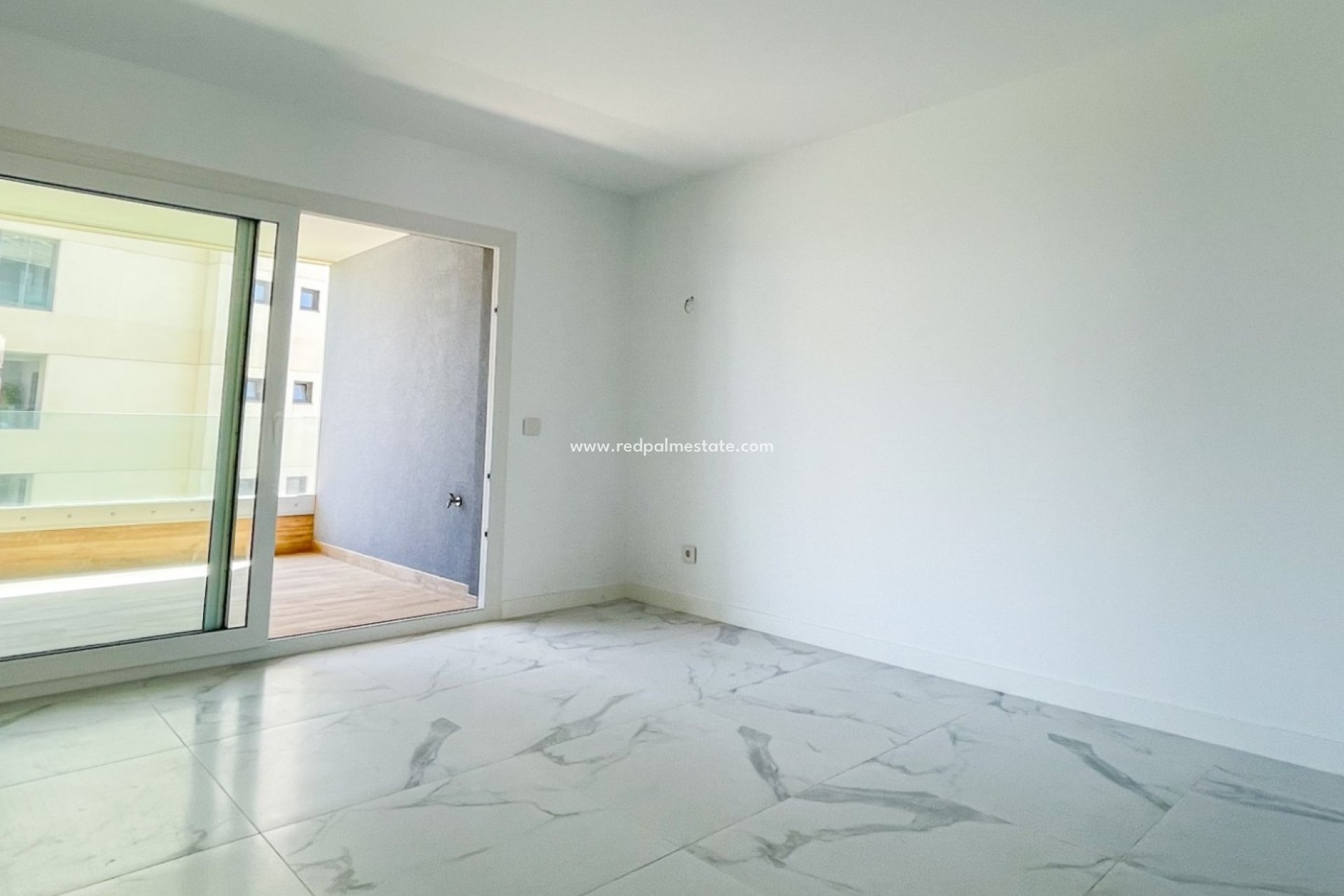 Resale - Apartment -
Orihuela Costa