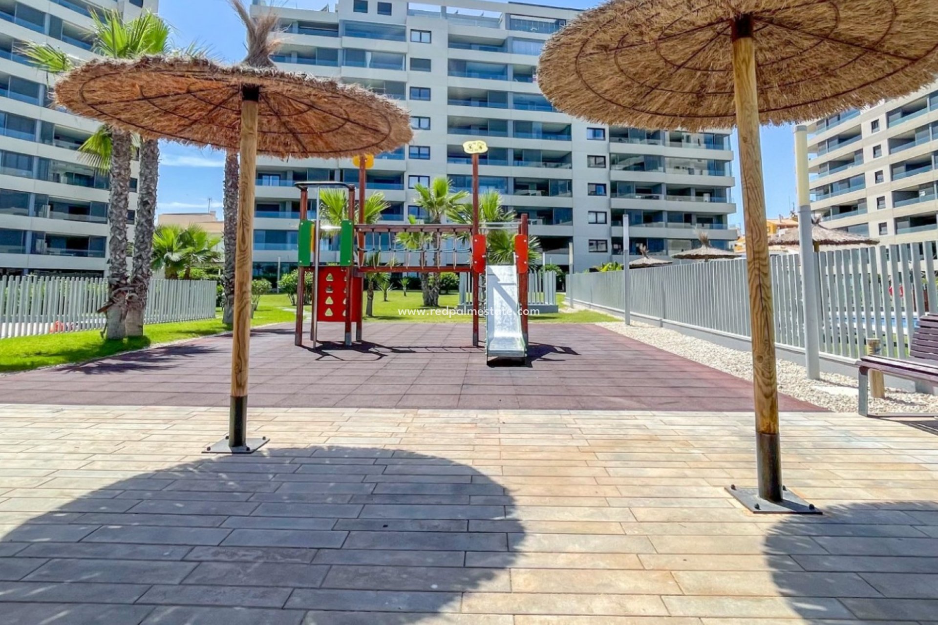Resale - Apartment -
Orihuela Costa