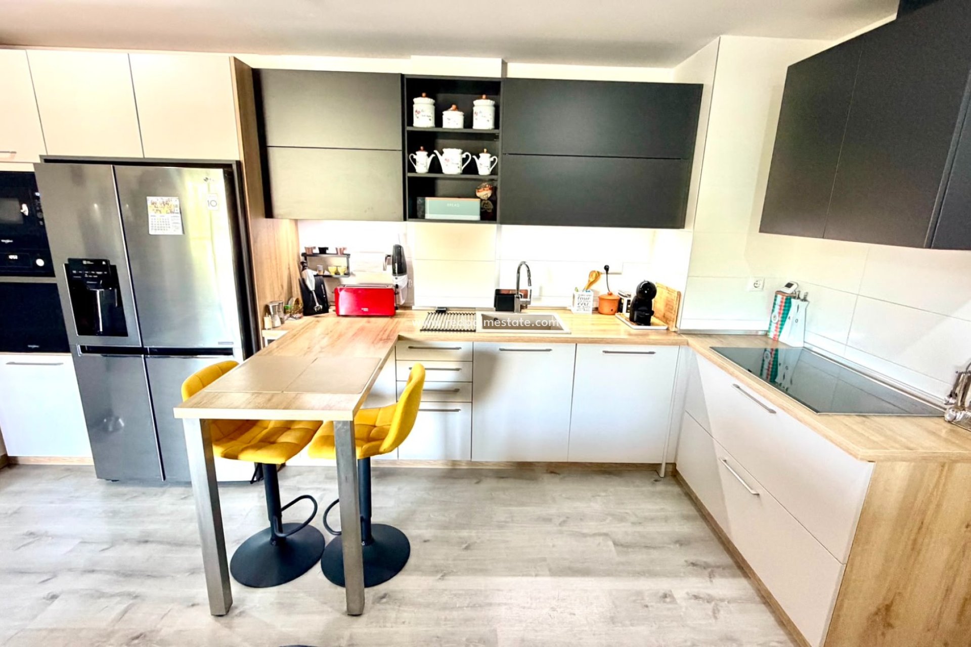 Resale - Apartment -
Orihuela Costa