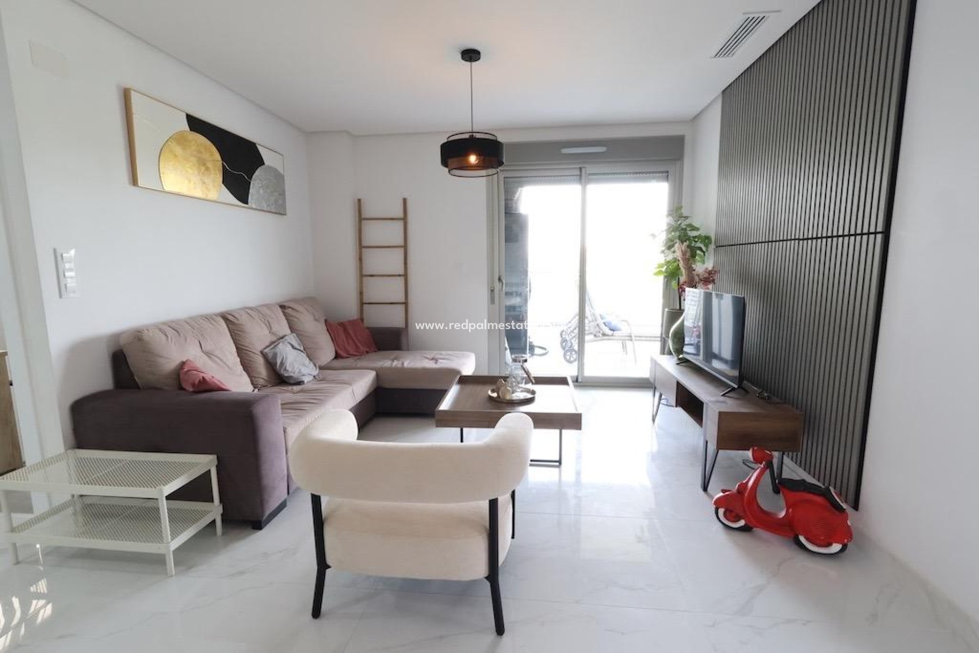 Resale - Apartment -
Orihuela Costa