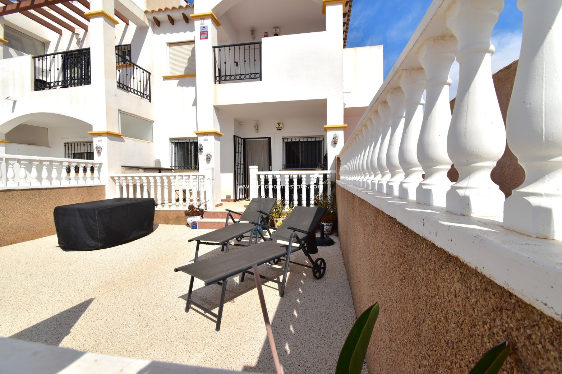 Resale - Apartment -
Orihuela Costa