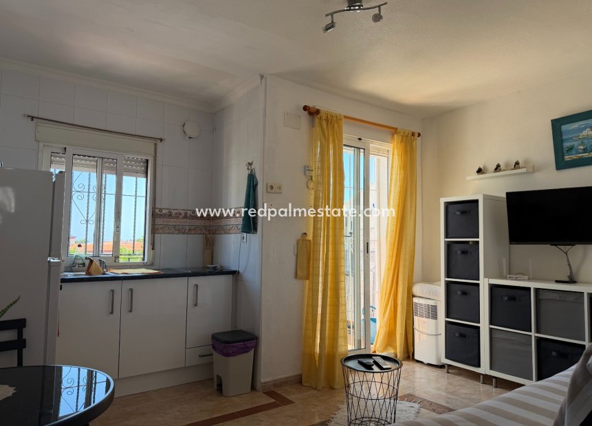 Resale - Apartment -
Orihuela Costa