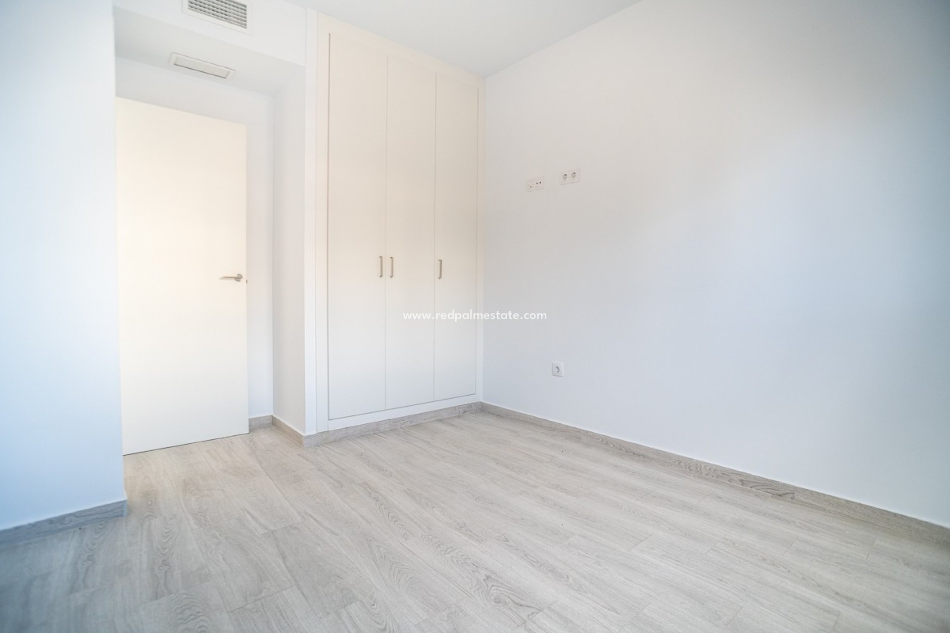 Resale - Apartment -
Orihuela Costa