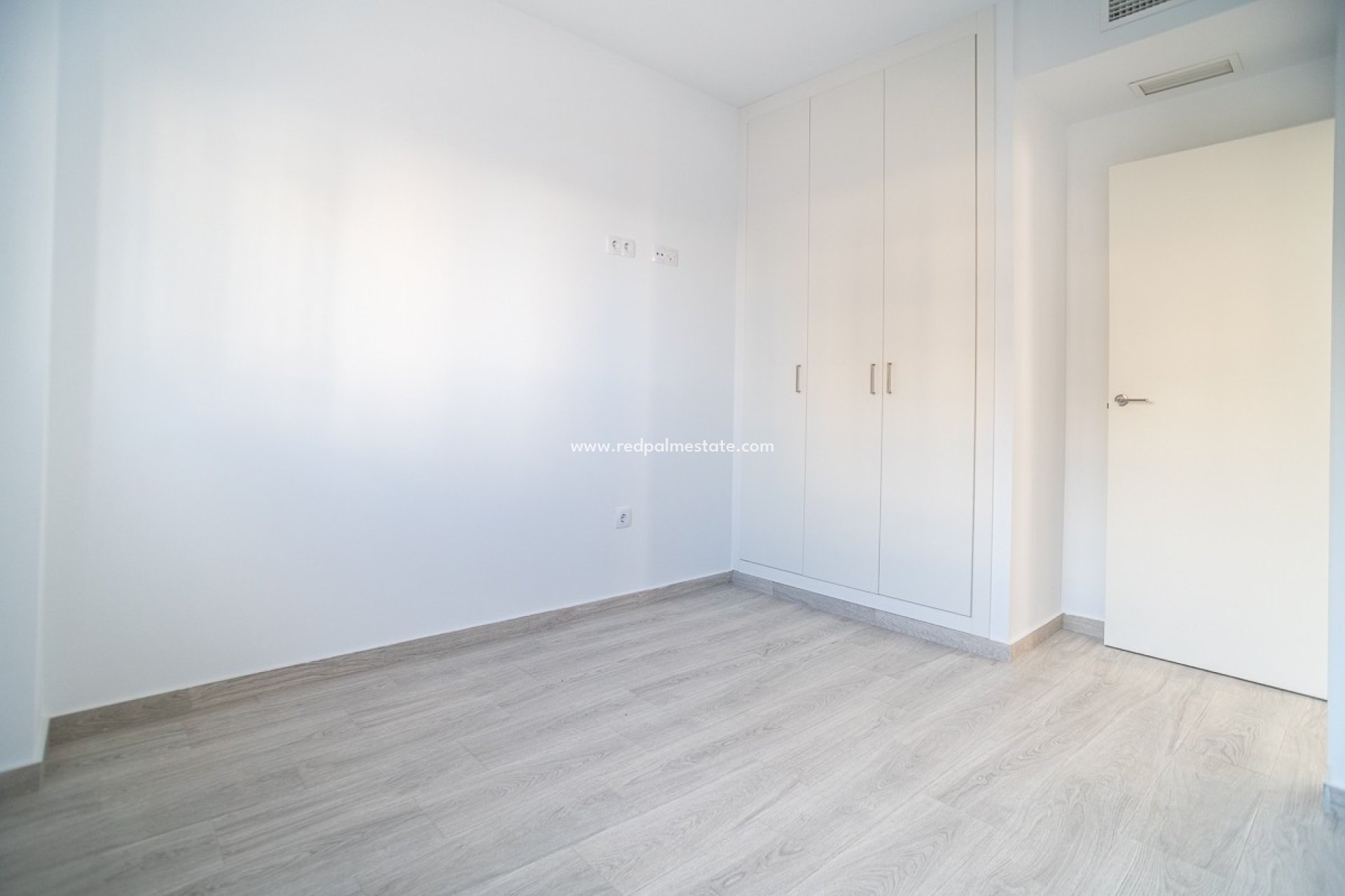 Resale - Apartment -
Orihuela Costa