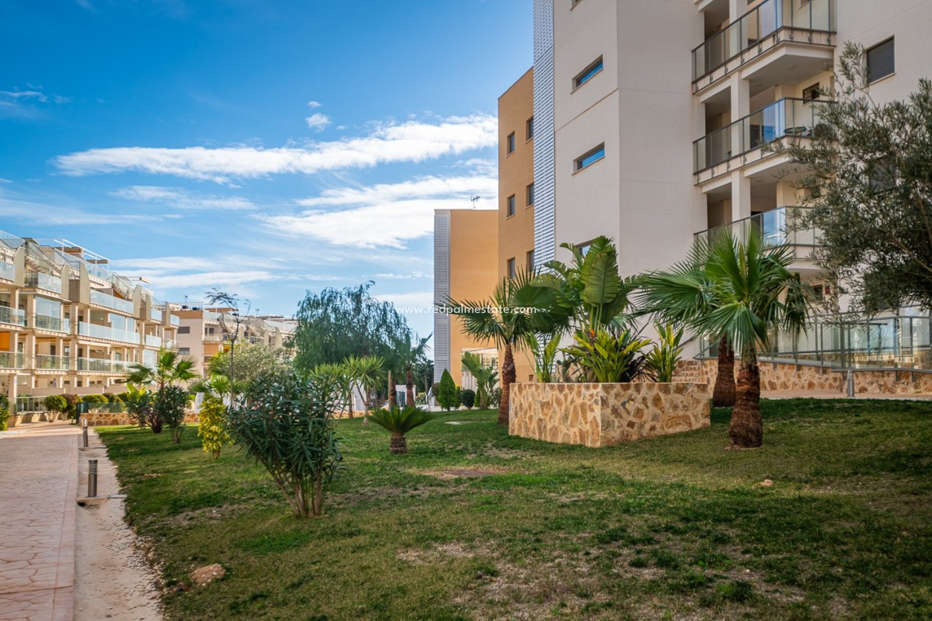 Resale - Apartment -
Orihuela Costa