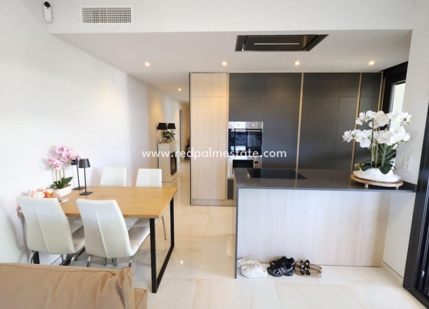 Resale - Apartment -
Orihuela Costa