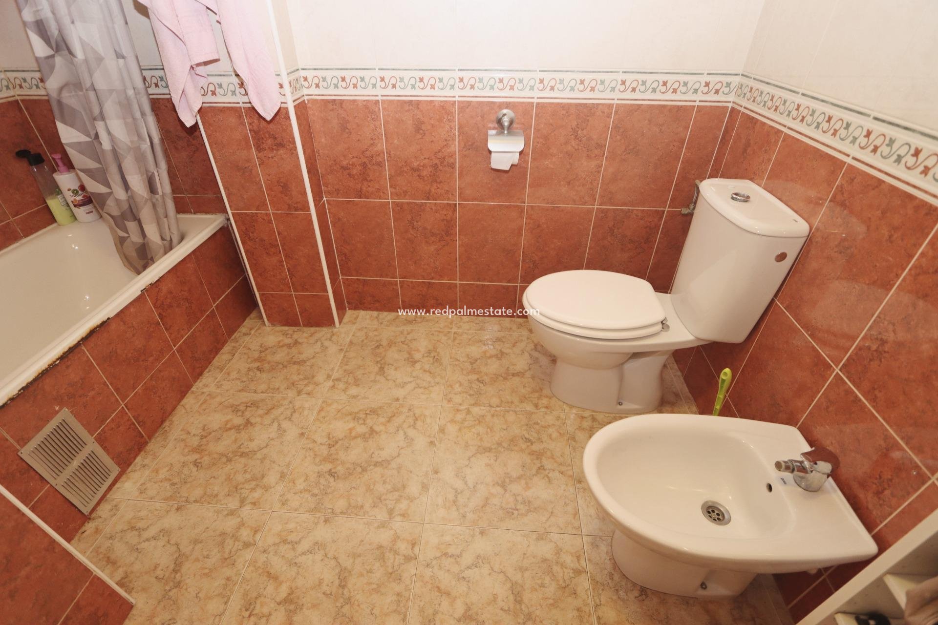 Resale - Apartment -
Orihuela Costa
