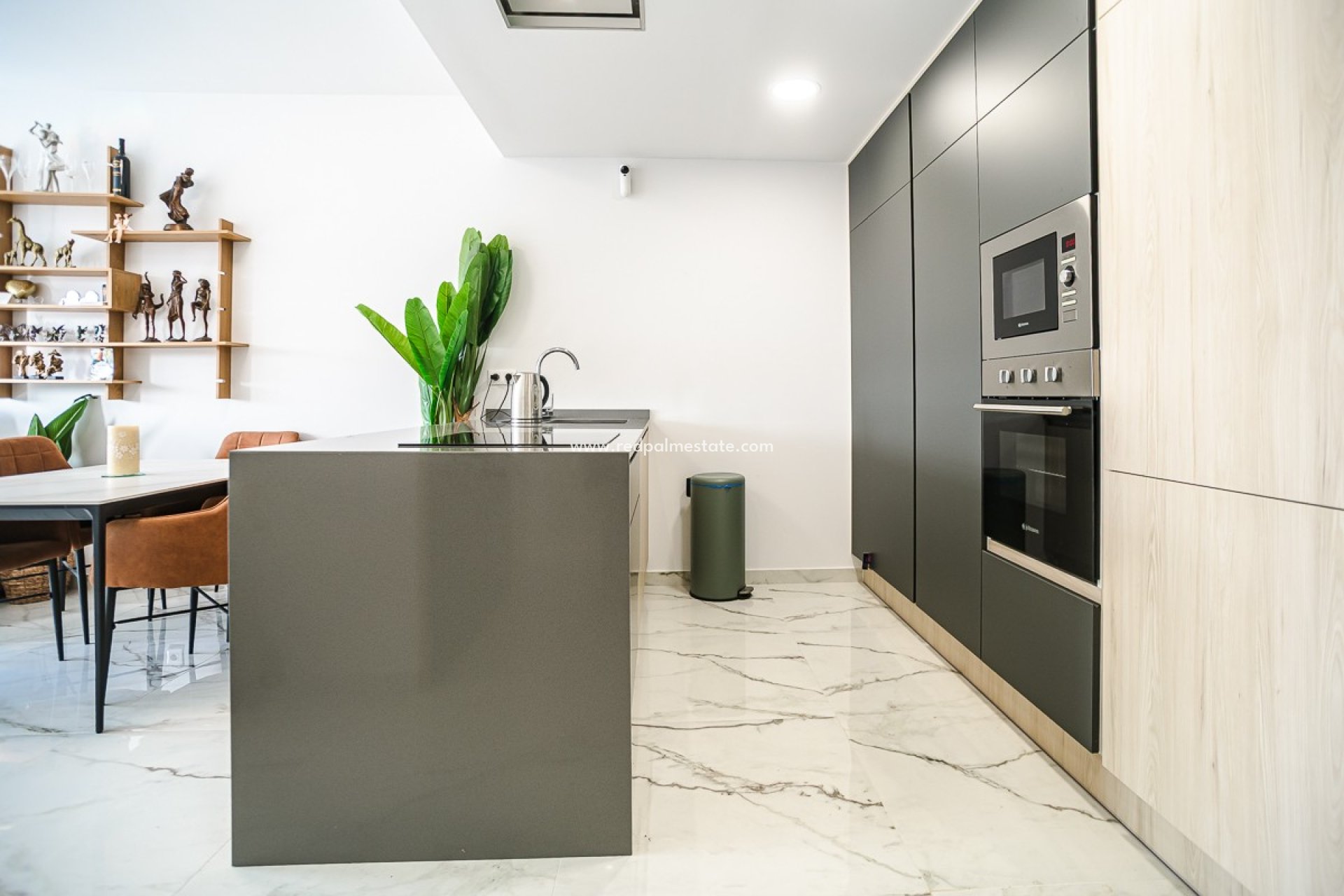 Resale - Apartment -
Orihuela Costa