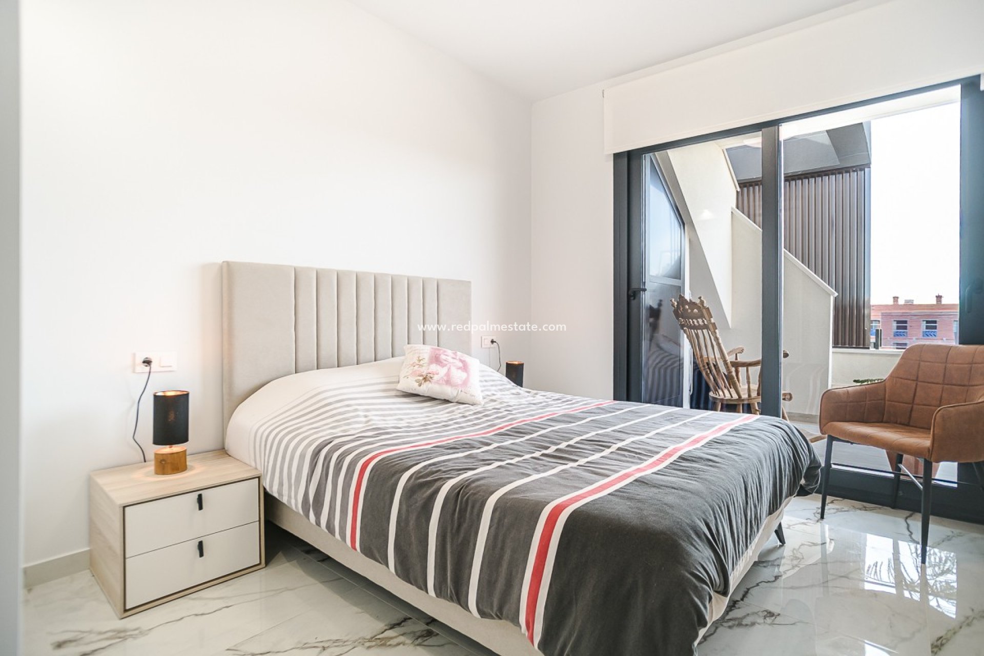 Resale - Apartment -
Orihuela Costa