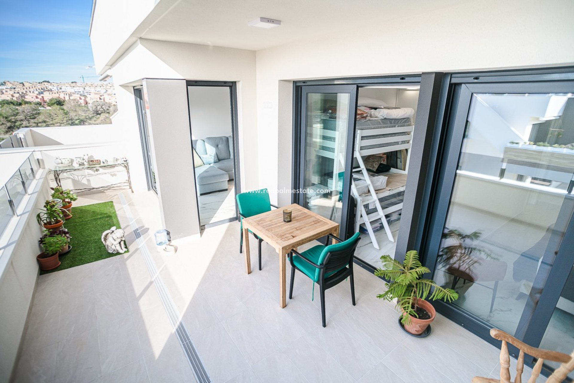 Resale - Apartment -
Orihuela Costa