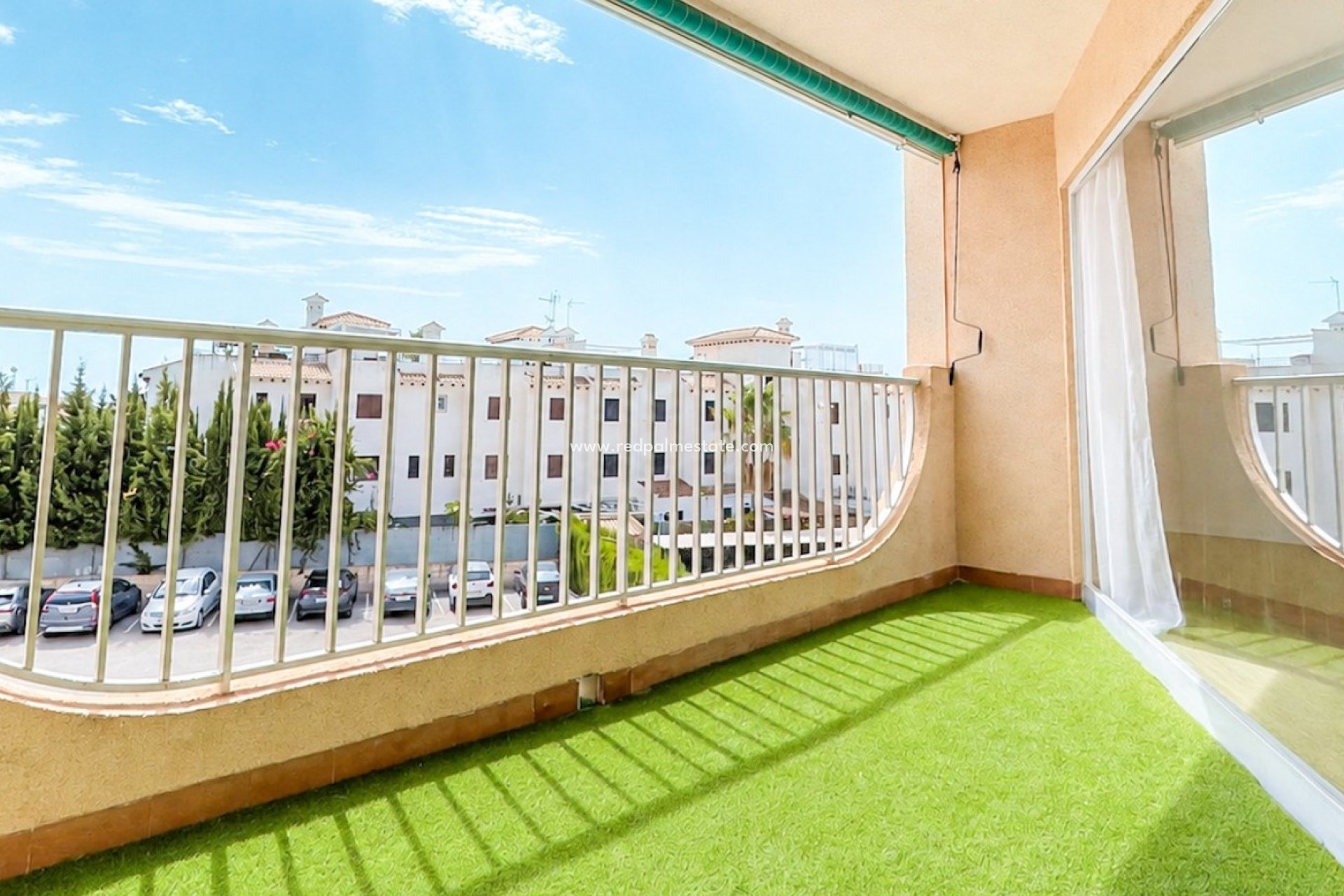 Resale - Apartment -
Orihuela Costa