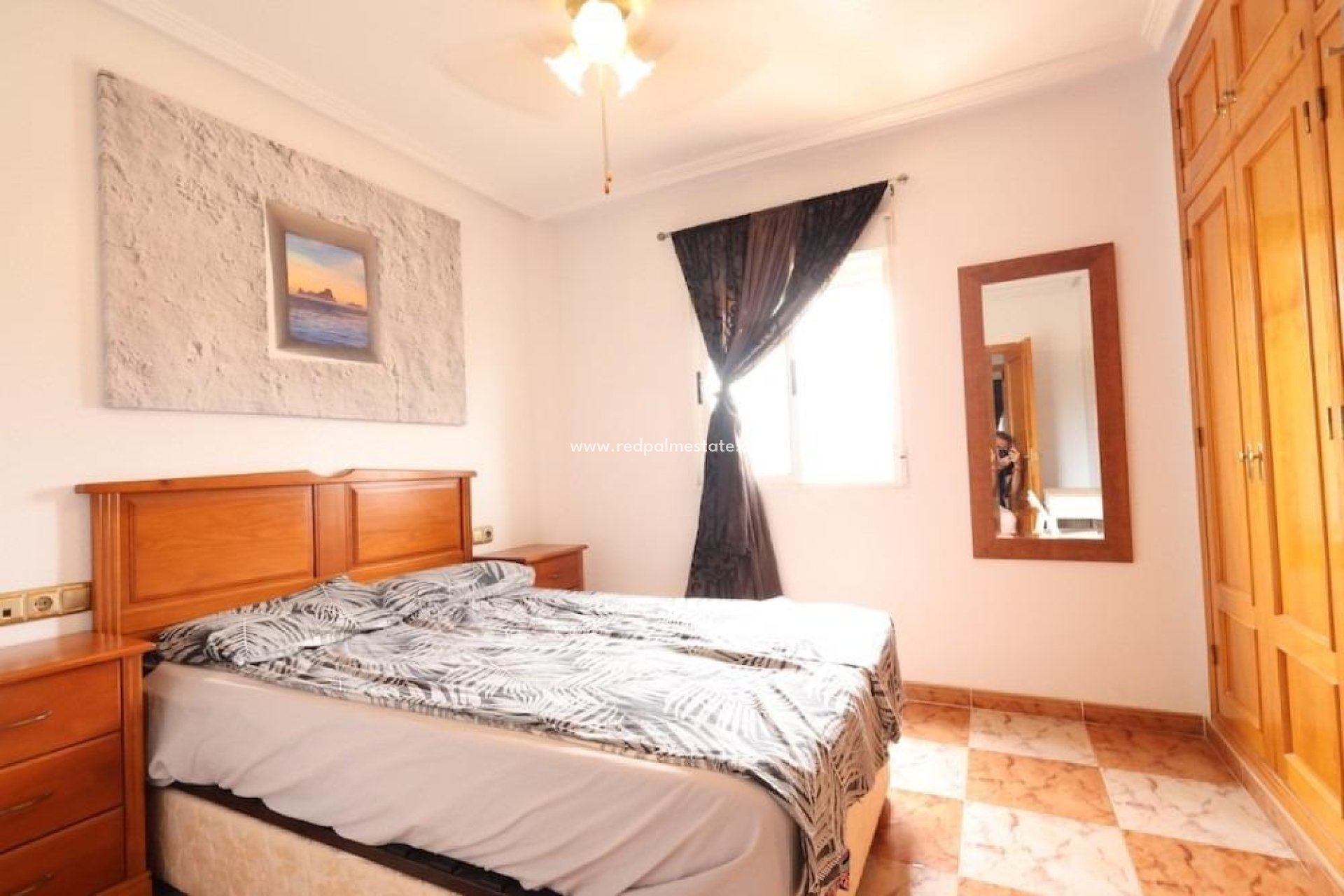 Resale - Apartment -
Orihuela Costa