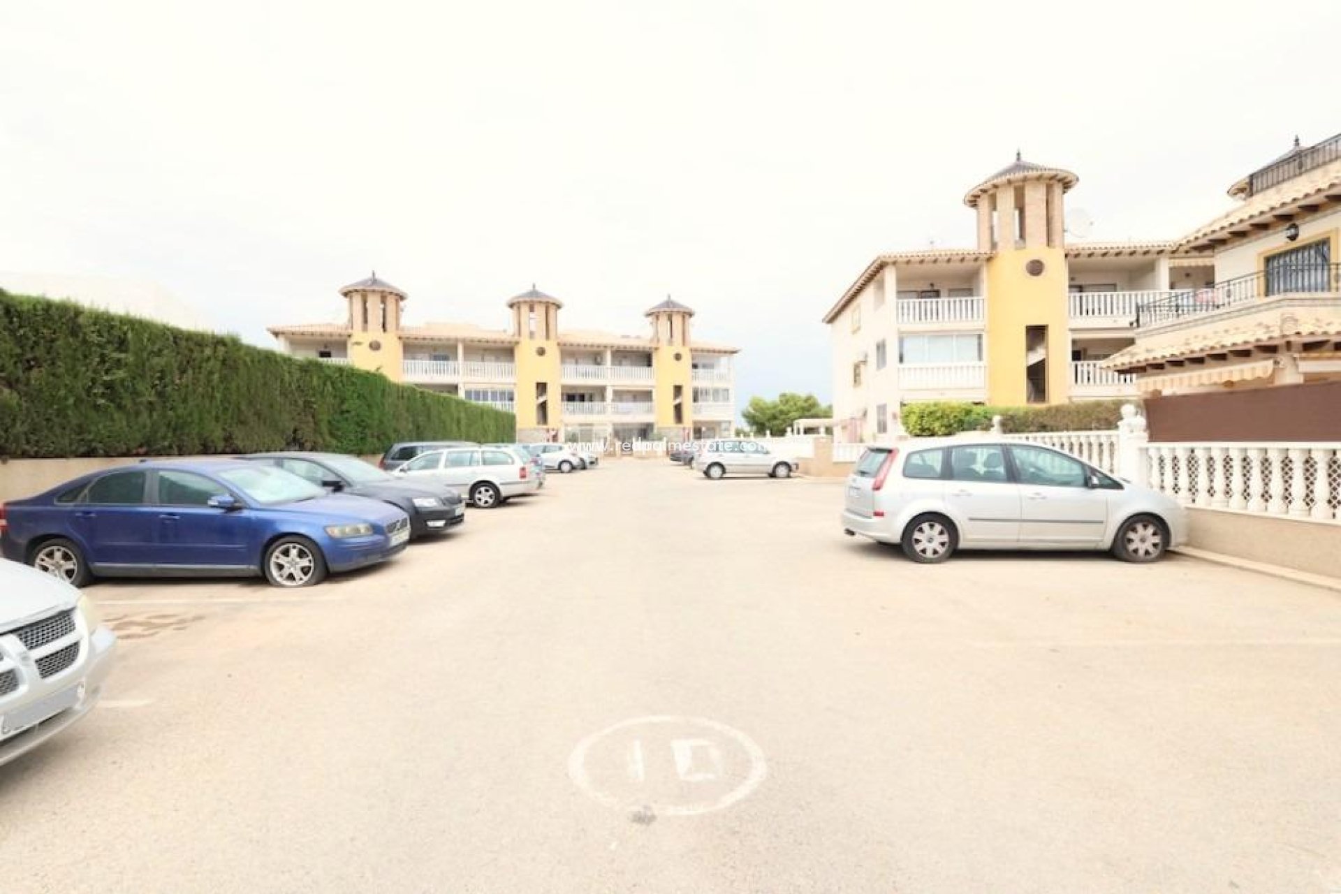 Resale - Apartment -
Orihuela Costa