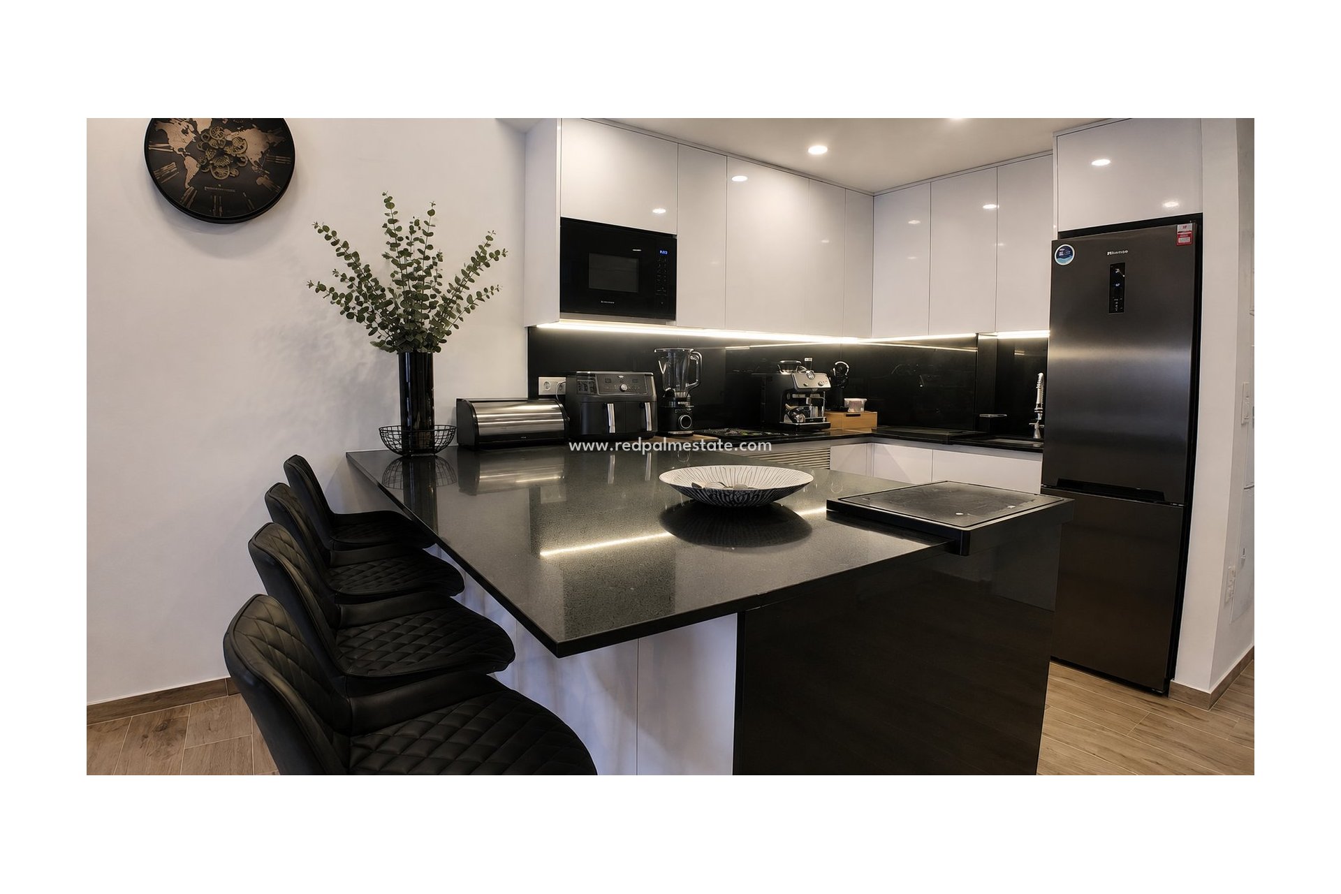 Resale - Apartment -
Orihuela Costa