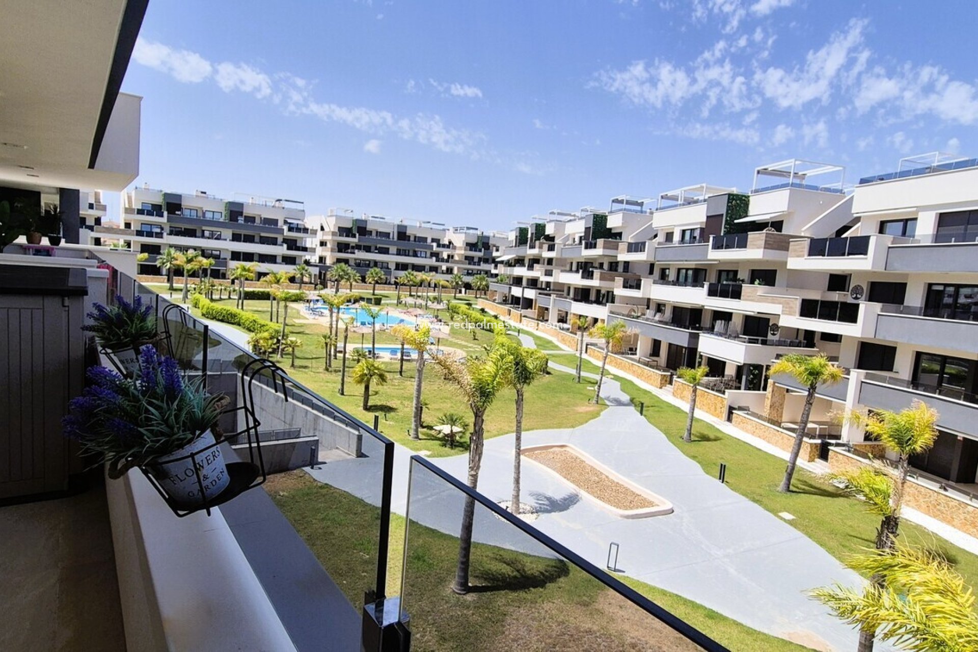 Resale - Apartment -
Orihuela Costa