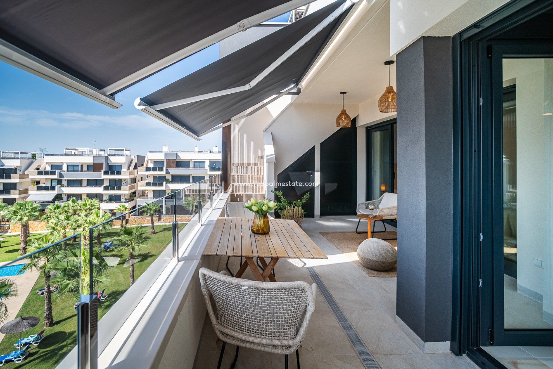 Resale - Apartment -
Orihuela Costa