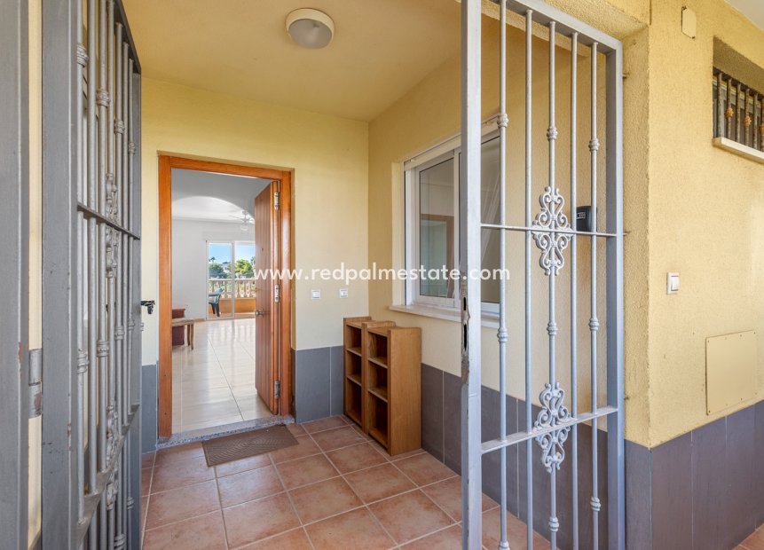 Resale - Apartment -
Orihuela Costa