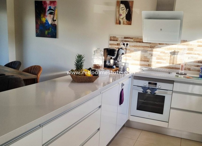 Resale - Apartment -
Orihuela Costa