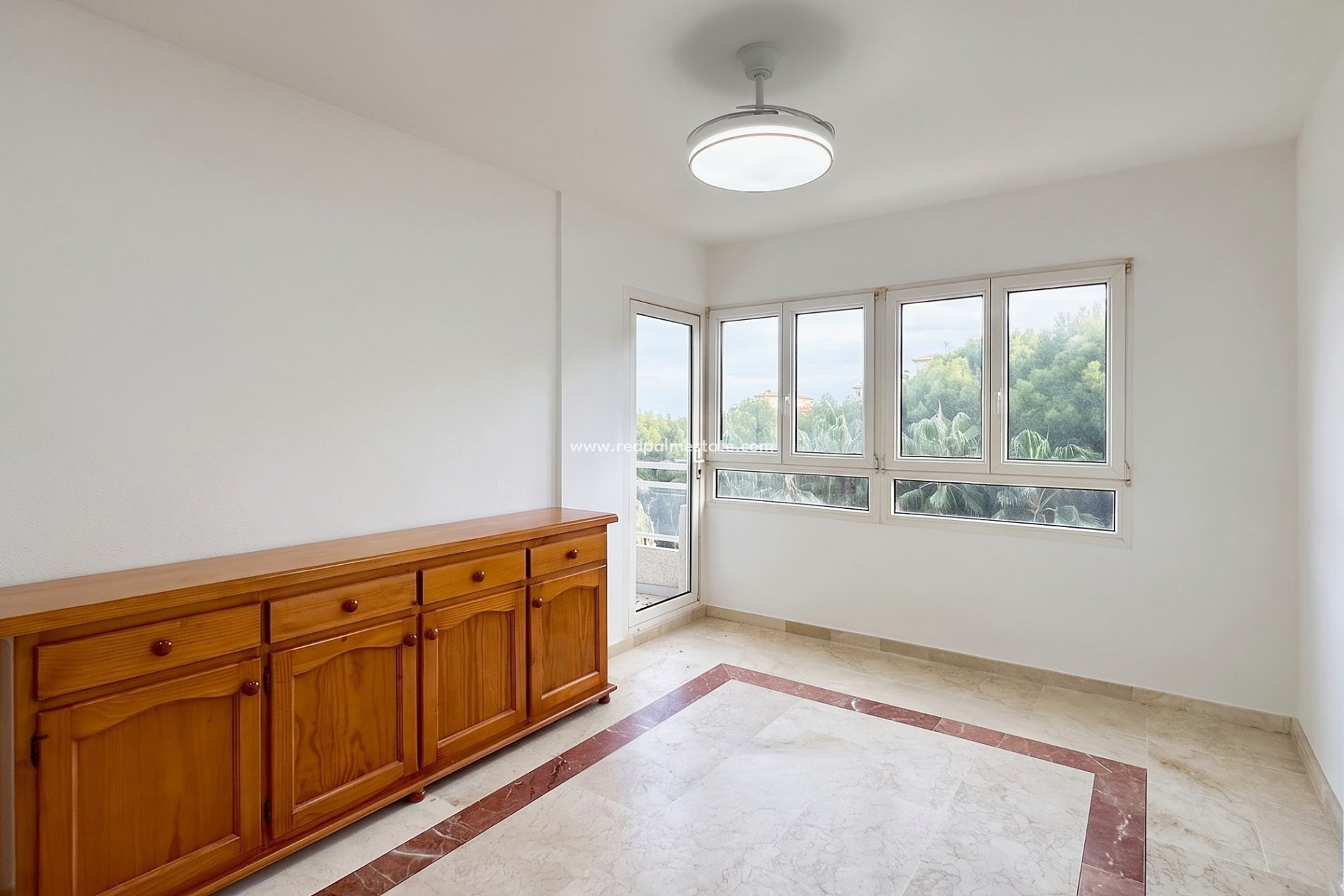 Resale - Apartment -
Orihuela Costa