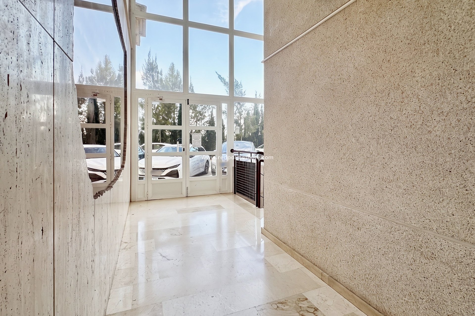 Resale - Apartment -
Orihuela Costa