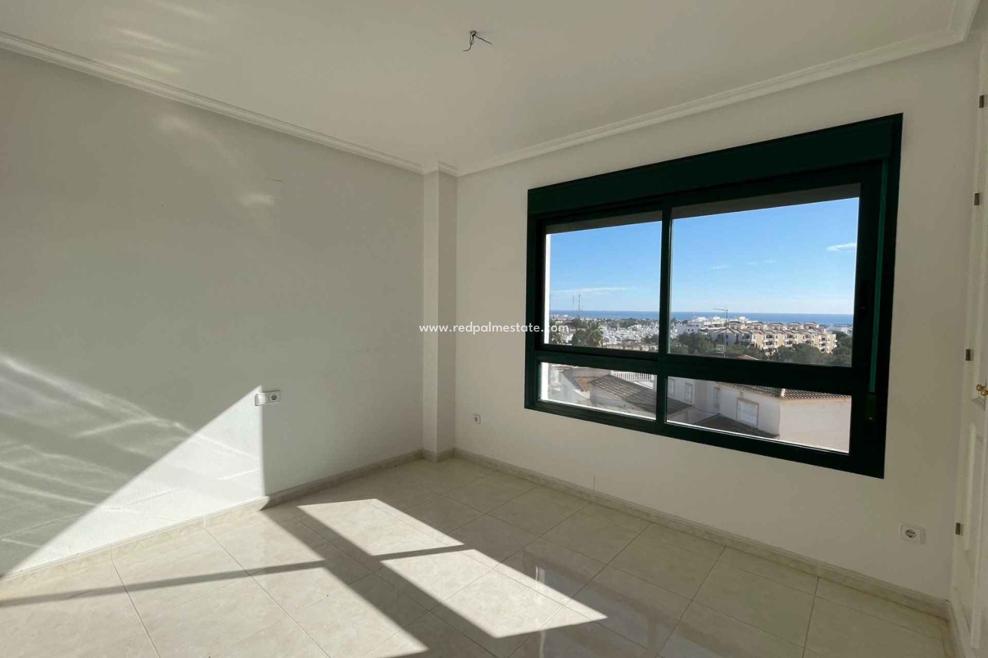 Resale - Apartment -
Orihuela Costa