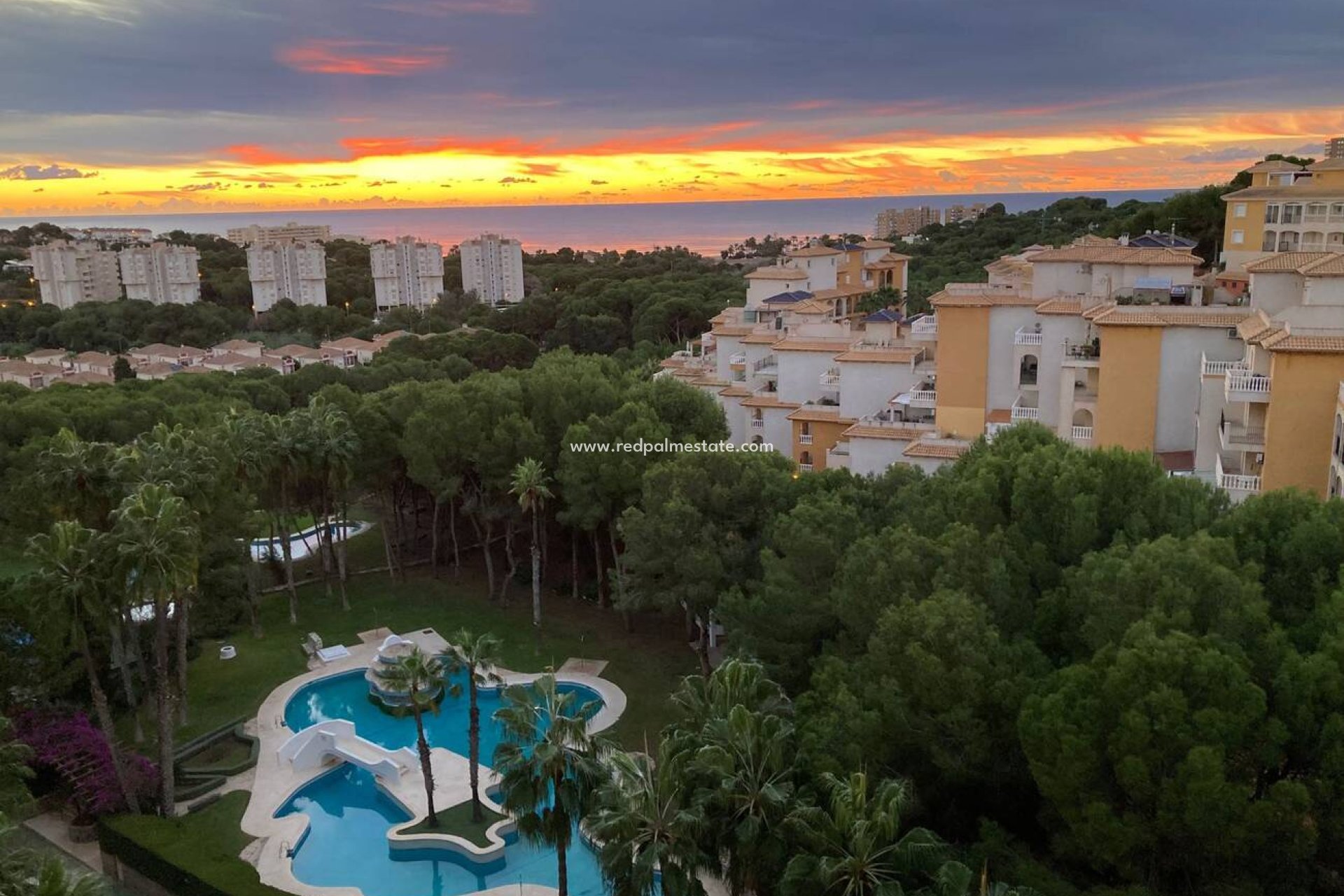 Resale - Apartment -
Orihuela Costa