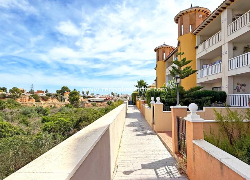 Resale - Apartment -
Orihuela Costa