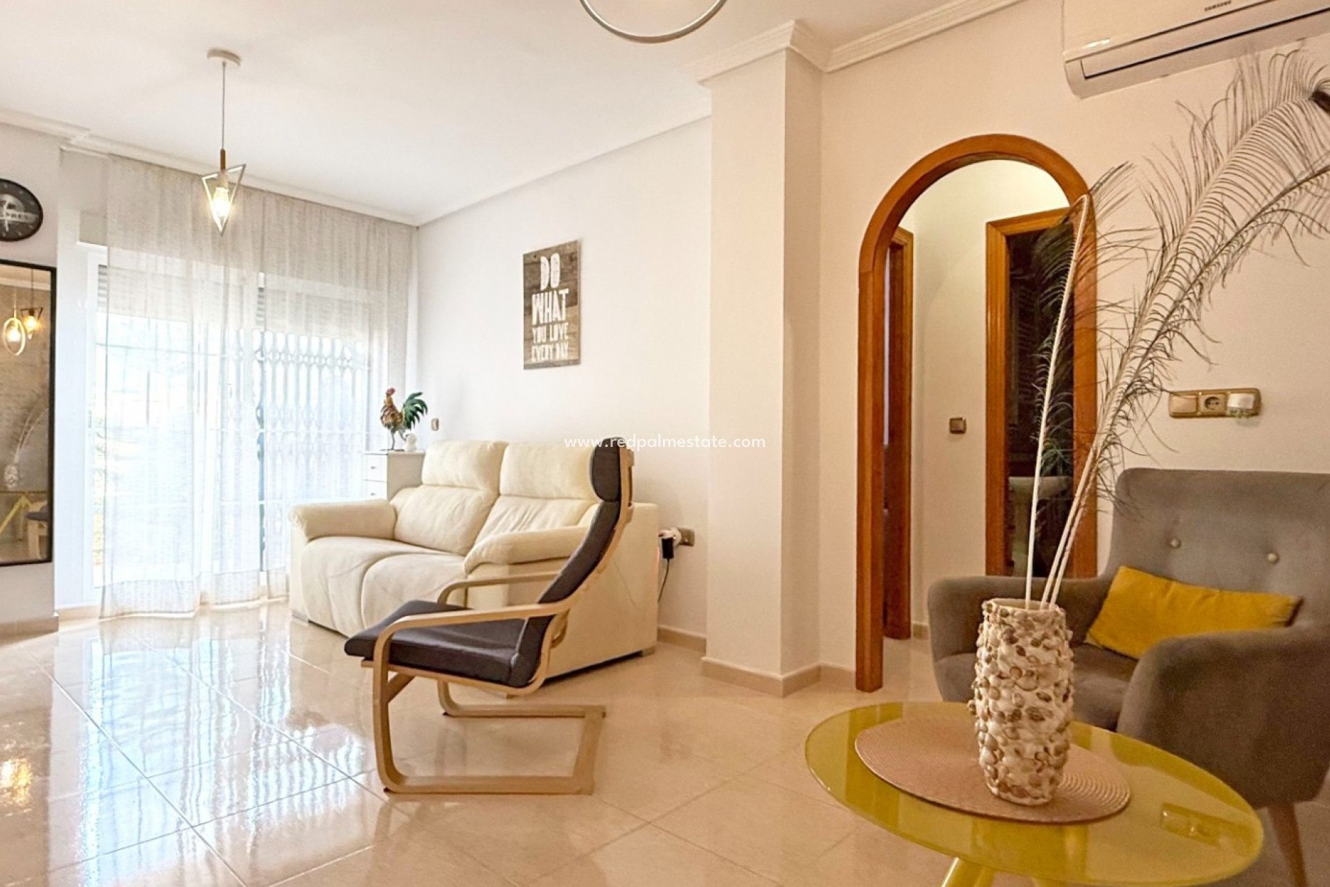 Resale - Apartment -
Orihuela Costa