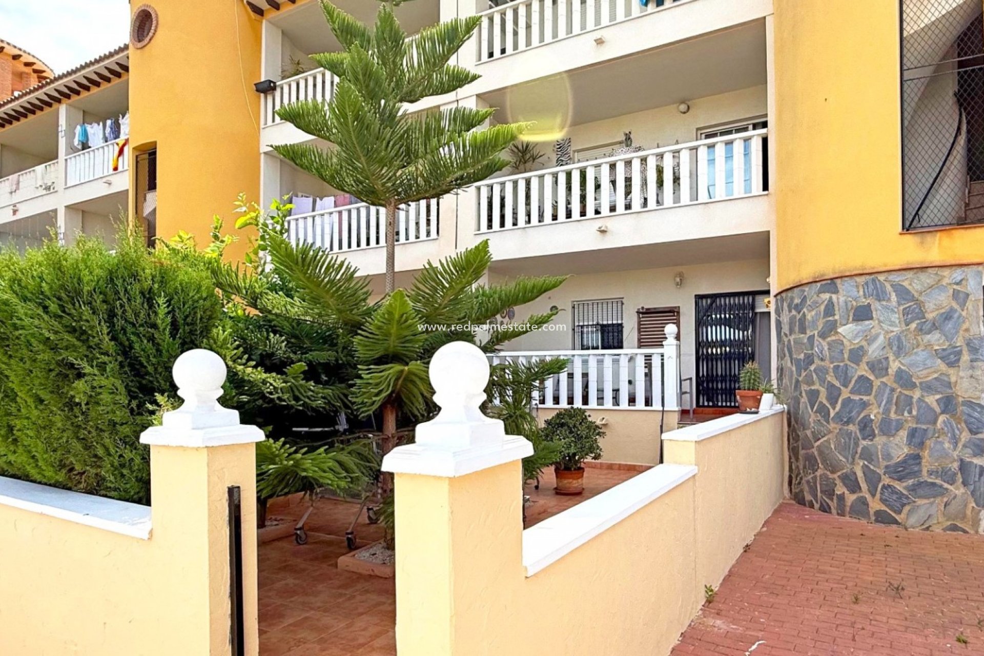 Resale - Apartment -
Orihuela Costa