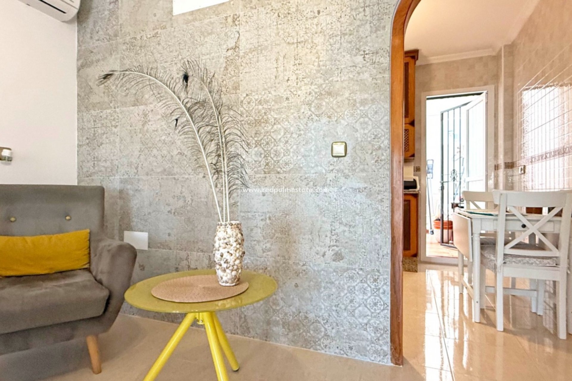 Resale - Apartment -
Orihuela Costa