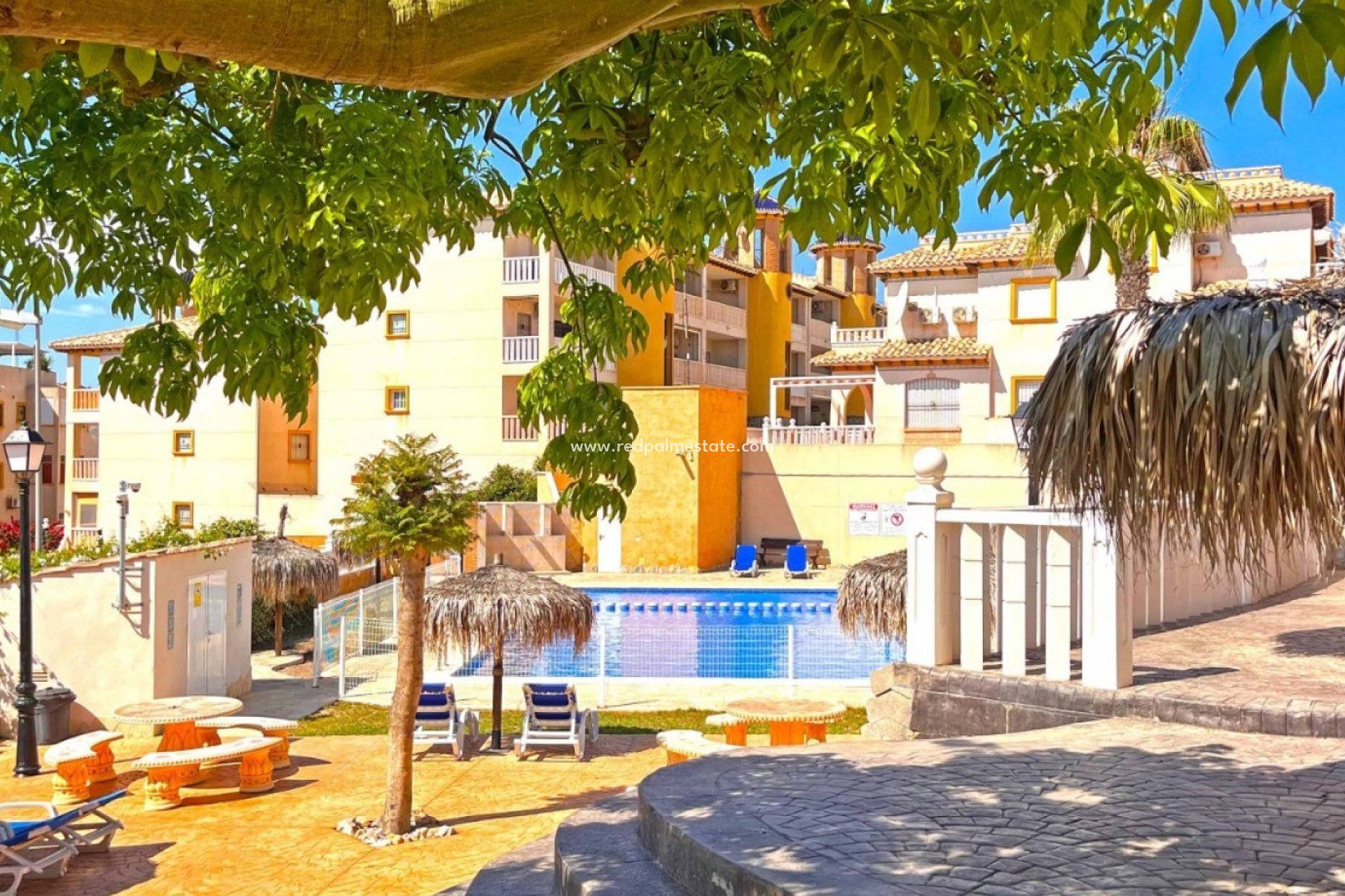 Resale - Apartment -
Orihuela Costa