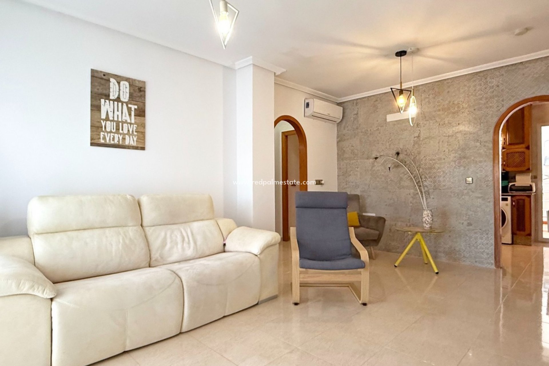 Resale - Apartment -
Orihuela Costa