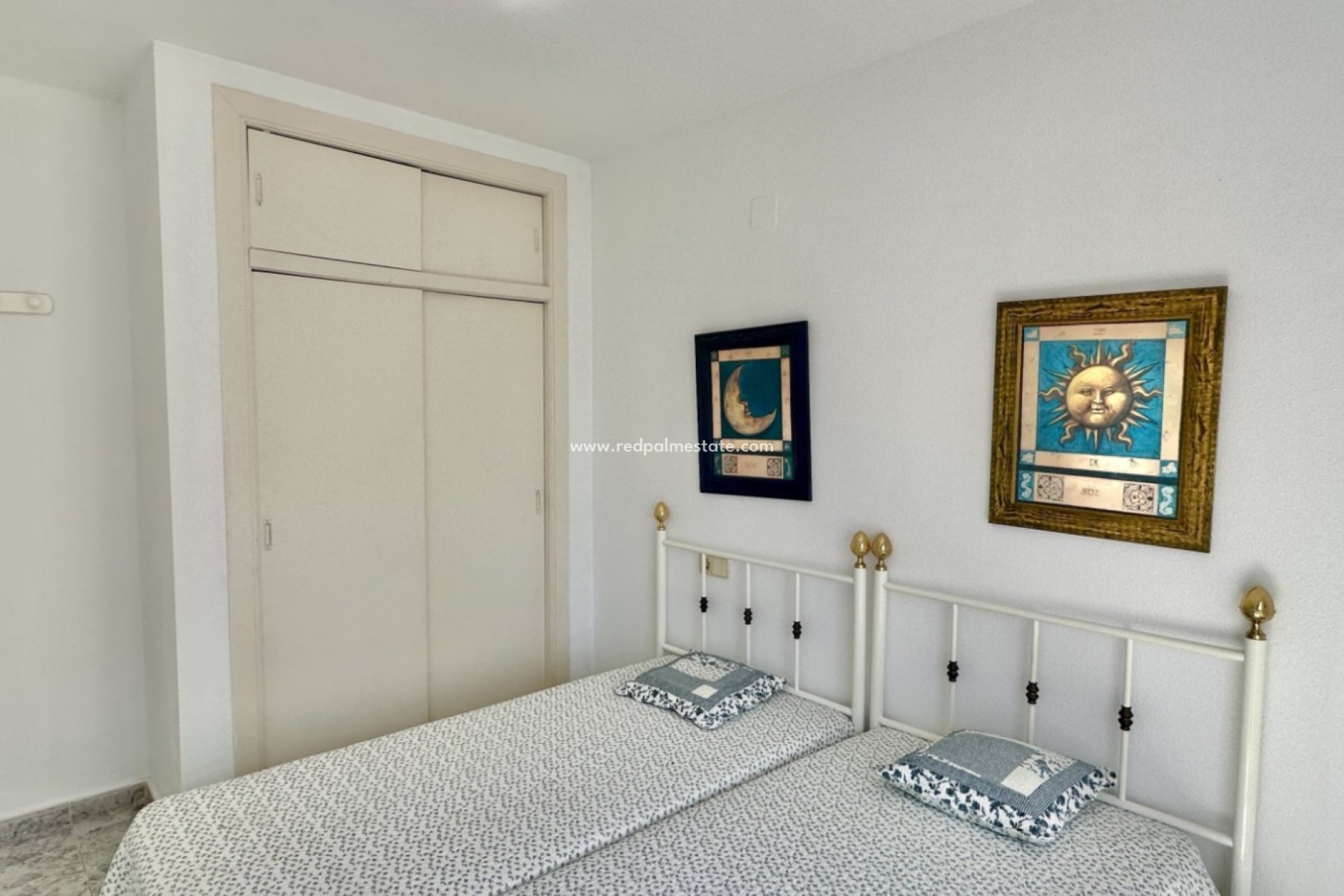 Resale - Apartment -
Orihuela Costa