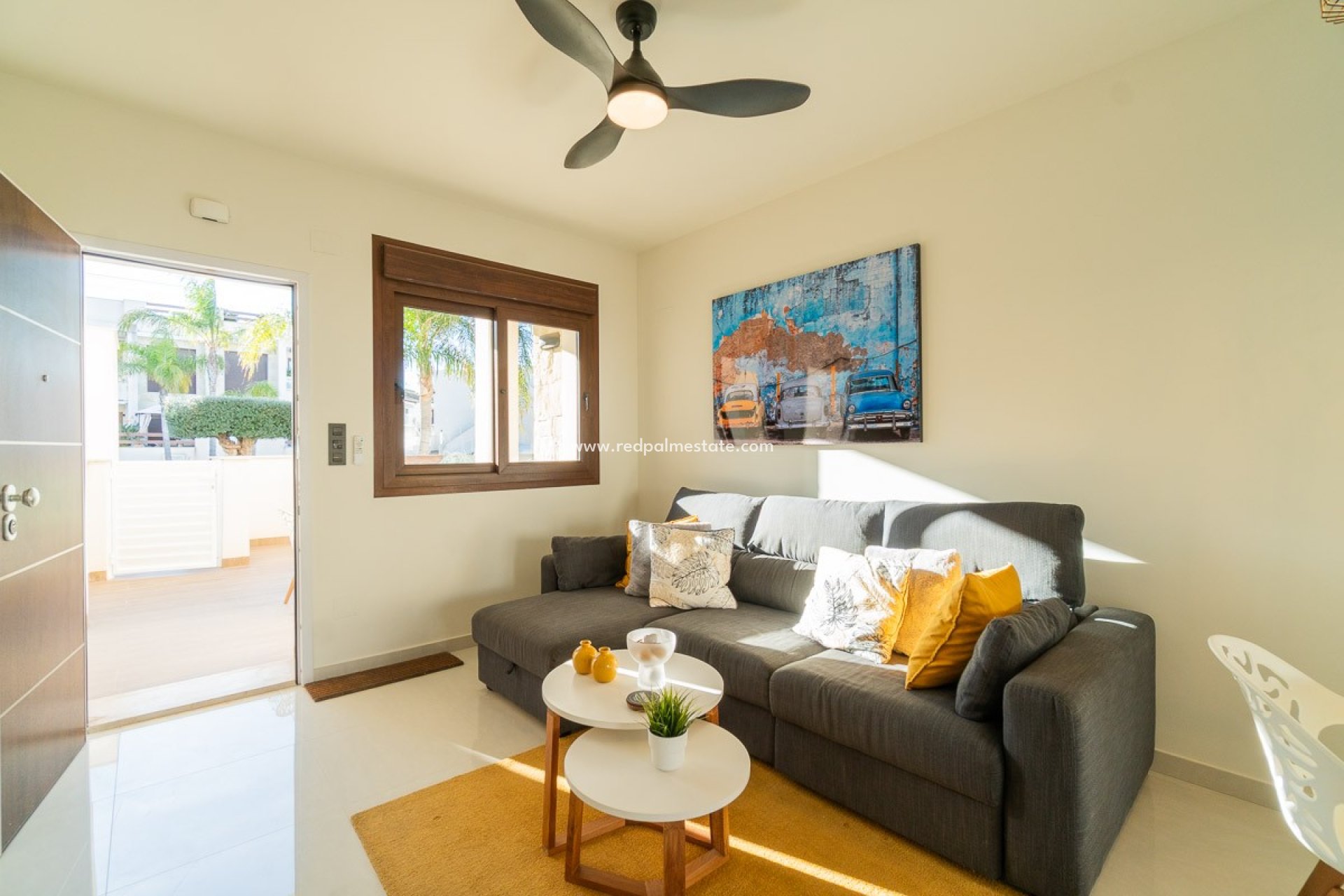 Resale - Apartment -
Orihuela Costa