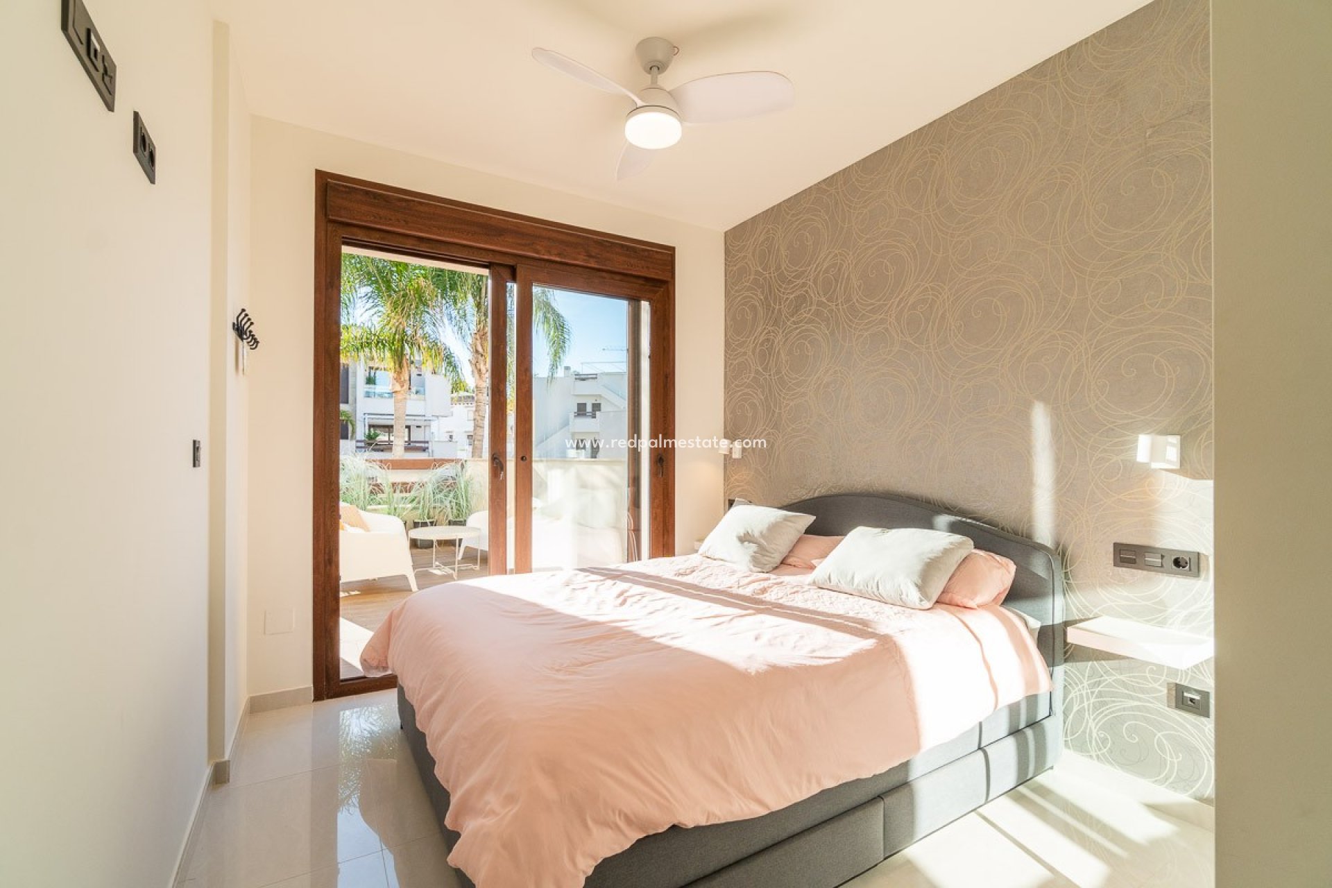 Resale - Apartment -
Orihuela Costa