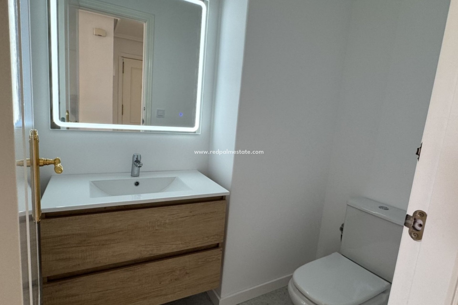 Resale - Apartment -
Orihuela Costa