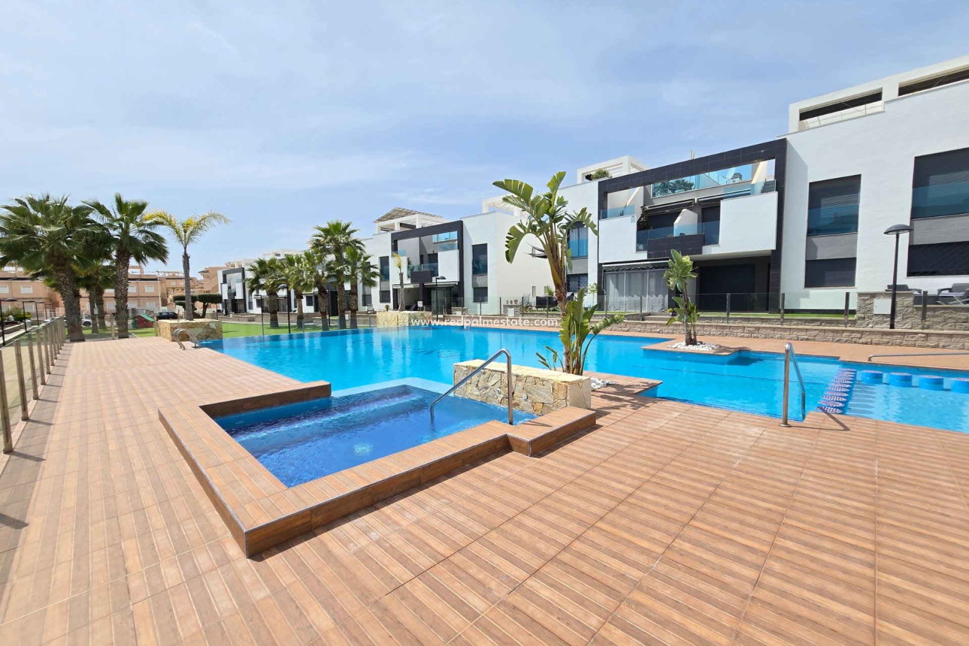 Resale - Apartment -
Orihuela Costa